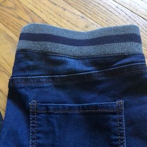 Juniors mid rise pull on jeggings